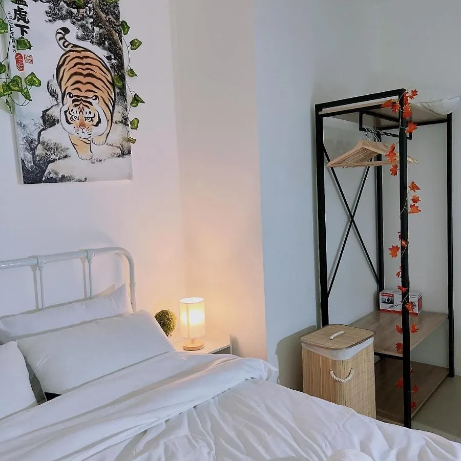 Biggest Balcony Premium Unit 1-5Pax @Arcoris Mont Tiara Apartment Kuala Lumpur 0*,