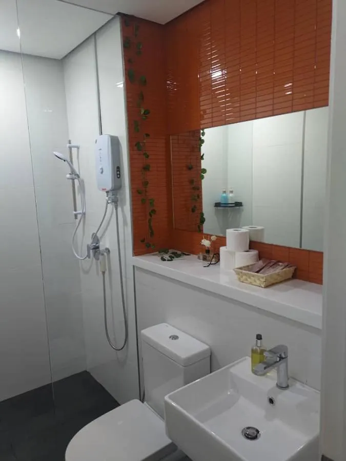 Biggest Balcony Premium Unit 1-5Pax @Arcoris Mont Tiara Apartment Kuala Lumpur 0*,