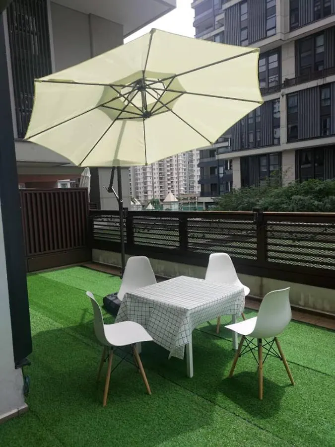 Biggest Balcony Premium Unit 1-5Pax @Arcoris Mont Tiara Apartment Kuala Lumpur 0*,