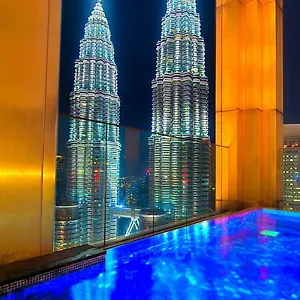 Crown Suites Tropicana Klcc Kuala Lumpur City Center 아파트