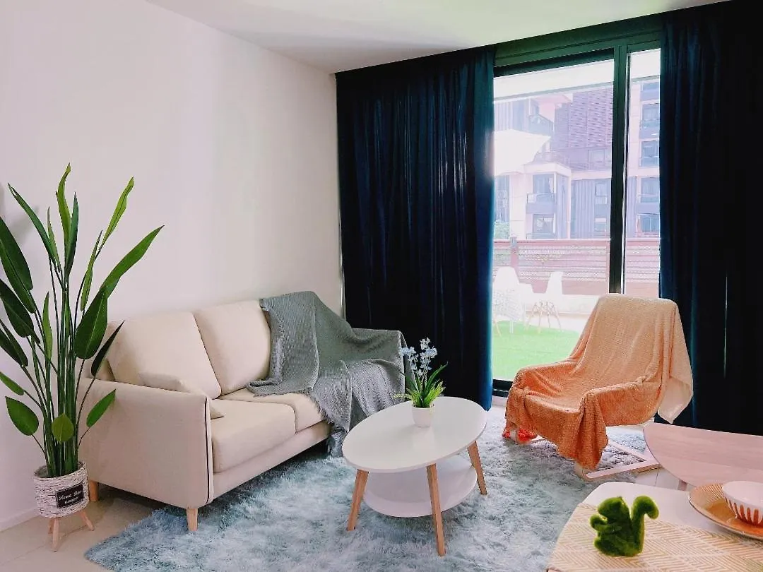شقة Biggest Balcony Premium Unit 1-5Pax @Arcoris Mont Tiara كوالالمبور